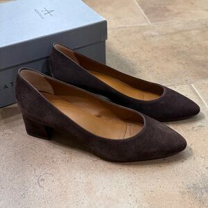 Aquatalia Pasha suede heels size 7 new in box